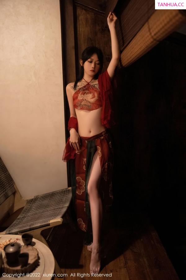 小奶瓶呜呜  [XiuRen]高清写真图 2022.08.25 No.5527 奶瓶第23张图片